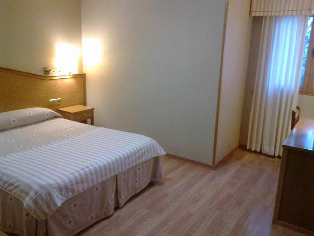 Hotel Anabel Baza Room photo