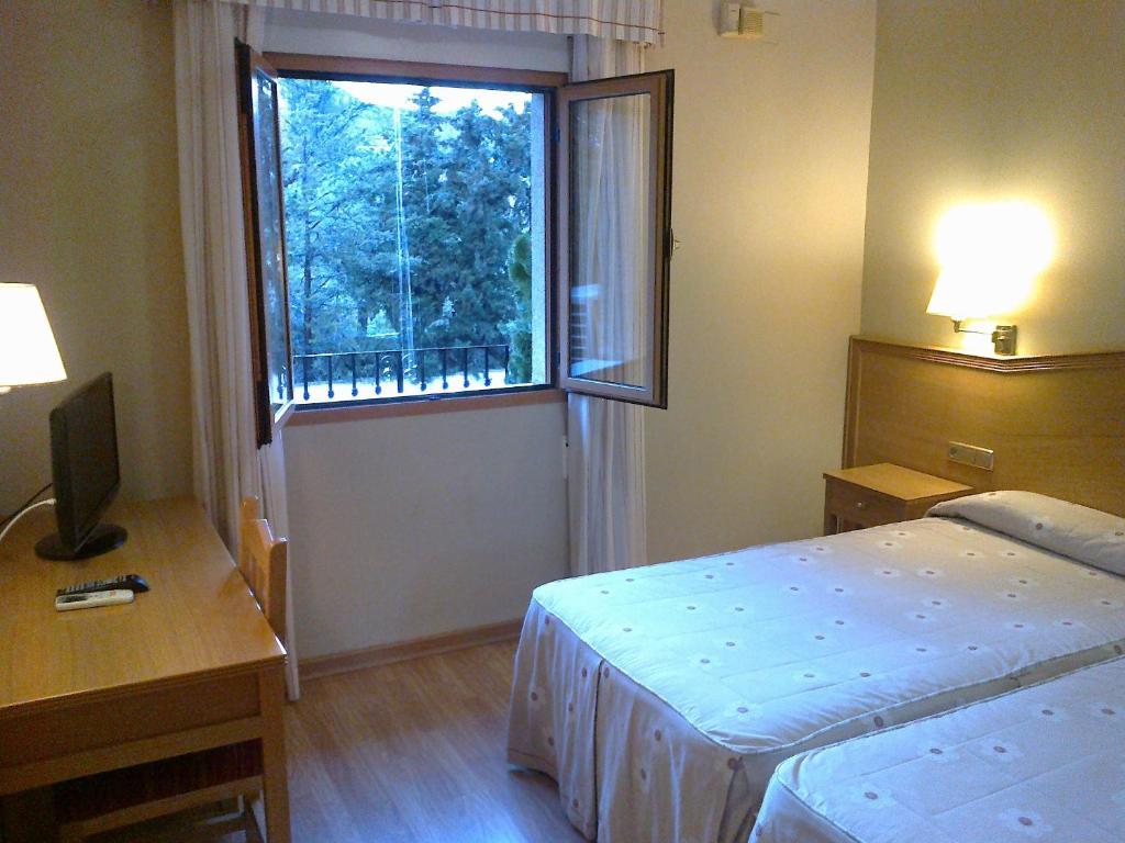 Hotel Anabel Baza Room photo